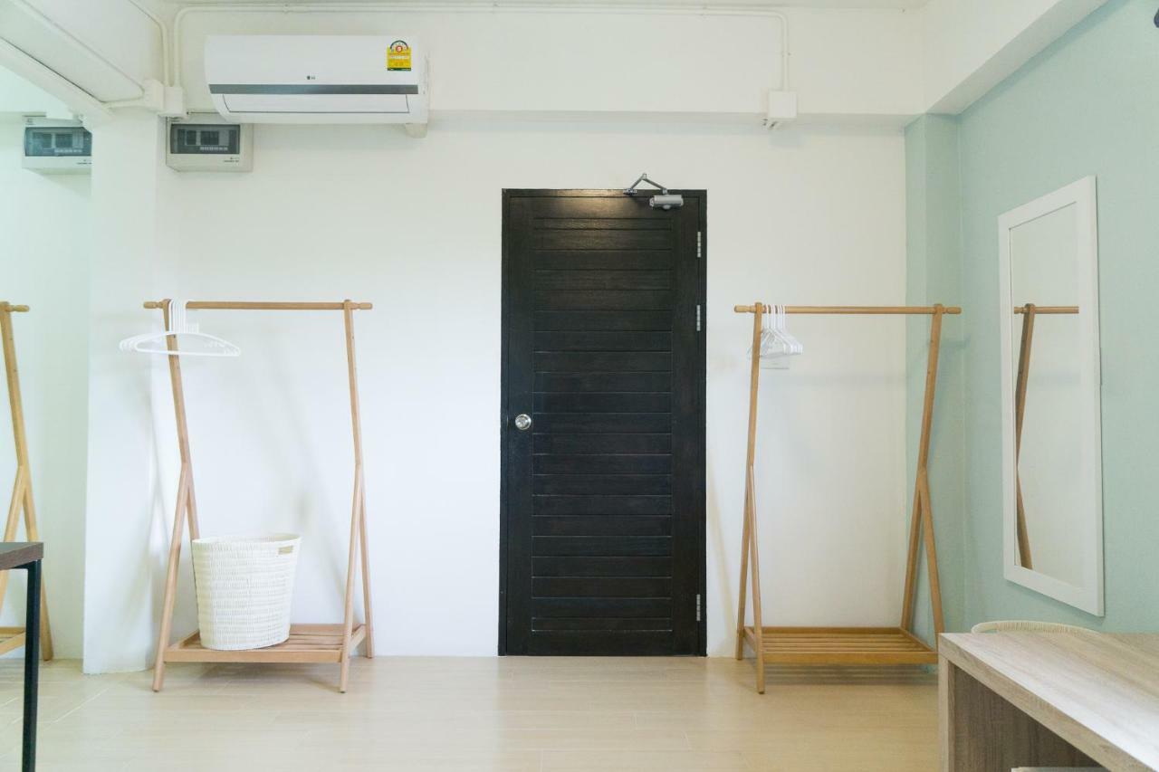 Hostel Baan Ploy In (Adults Only) Čiang Mai Exteriér fotografie